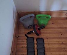 kettle bells & ab roller
