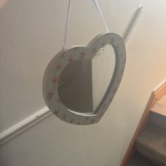 heart shaped mirror