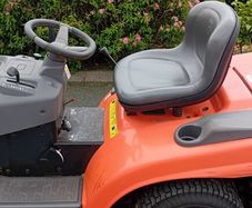 Ride on lawnmower Husqvarna CTH171