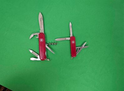 Vintage Discontinued Wenger Swiss Army Knife lot