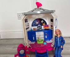 Barbie space discovery set
