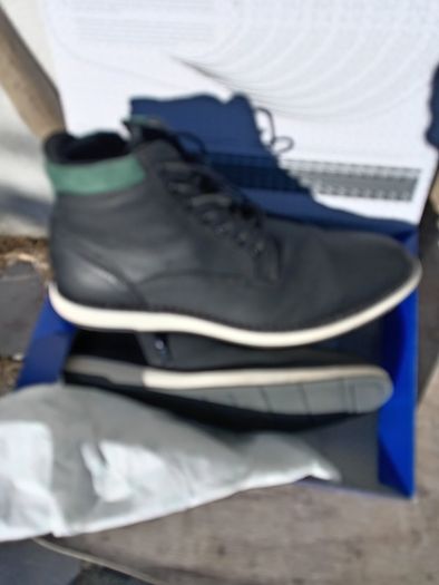 Men's Shoes size 9