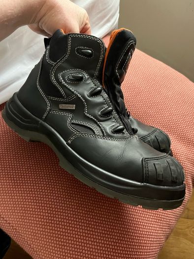 Steel Tow Boots