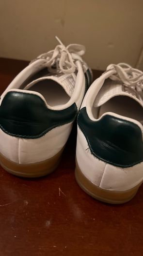 white adidas gazelle