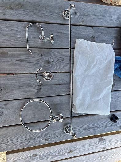 Bathroom set