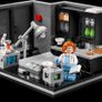 Lego X Files : Scullys Lab Image 2