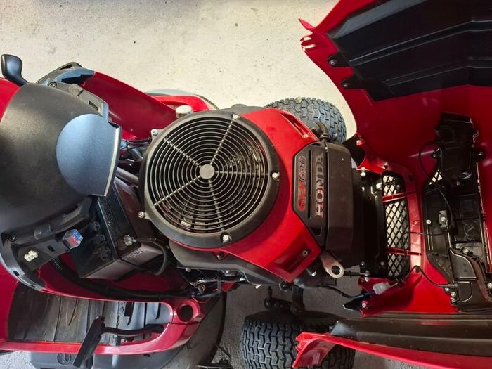 Honda ride on lawnmower