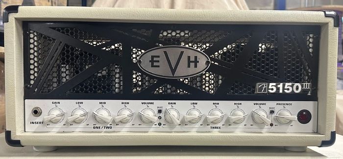 EVH 5150III 50W Tube Head + 2x12 Cabinet + Flight Case + Footswitch