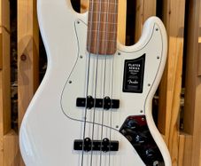 2022 Fender Player Fretless Jazz Bass - AS NEW