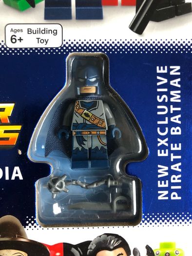 Lego DC: Book & Minifigure Bundle