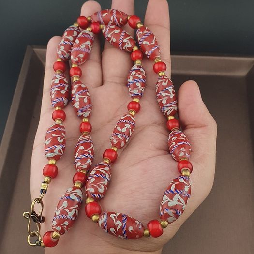 Antique Venetian Style Feather Desgin & Venetian Red WhiteHeart Glass Beads Necklace