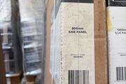 800mm wetroom side panel, black.