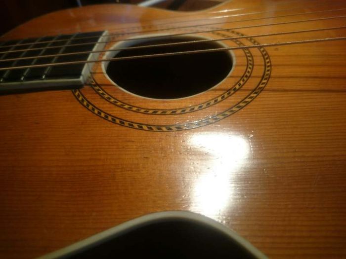 Antique 'The Gibson' L-1 from 1918