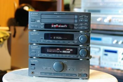 Rare Pioneer collectors separate component System from Japan this was the last premium System pioneer made top quality components