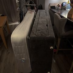 Single divan with drawers