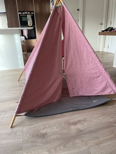 Tipi tent