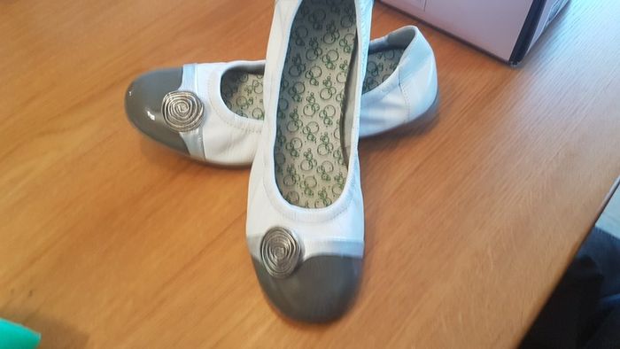 Gorgeous Soft Leather Hirica Ballet Flats/ Shoes Size 37 UK 4