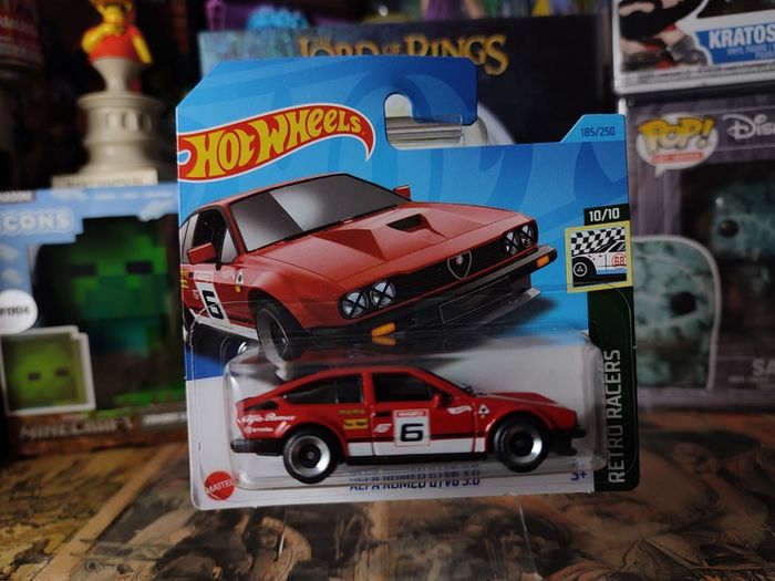 Alfa Romeo GTV6 3.0 ! Red Variant ! HW Retro Racers ! 2022 ! Hot Wheels ! Mattel !