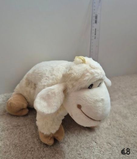 Teddy bears, dolls, soft toys and plush toys.