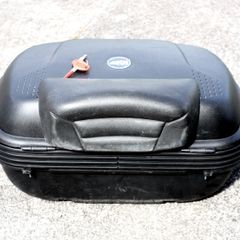 GIVI Top Box large with passenger pad and two keys for motorcycle