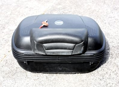 GIVI Top Box large with passenger pad and two keys for motorcycle