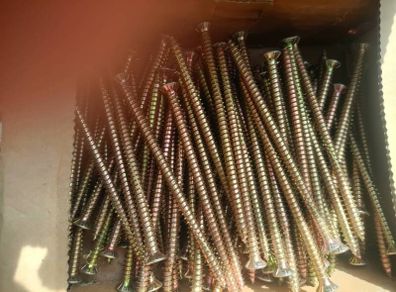 Concrete screws