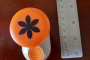 Flower paper punch