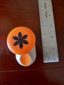 Flower paper punch