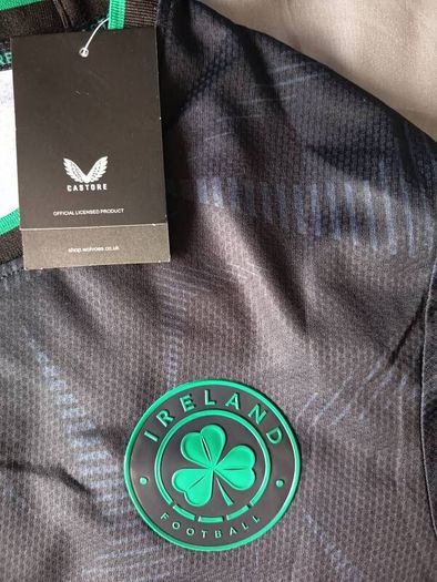 Troy parrot Ireland football jersey