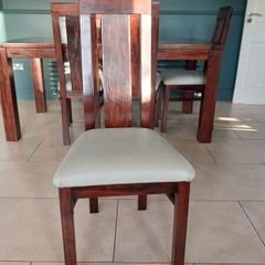 Set of 6 Solid Hardwood Dining Chairs