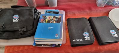 PADI Books and accessories set