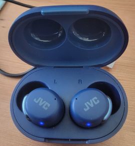 JVC wireless headphones