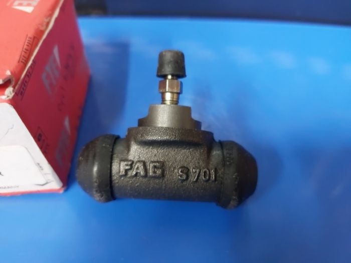Opel wheel cylinder