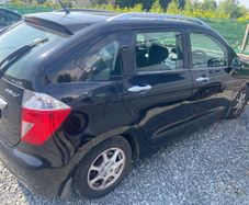 Luxury black Honda FR-V, NCT, 6 seats