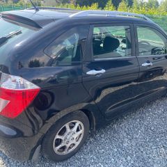 Luxury black Honda FR-V, NCT, 6 seats
