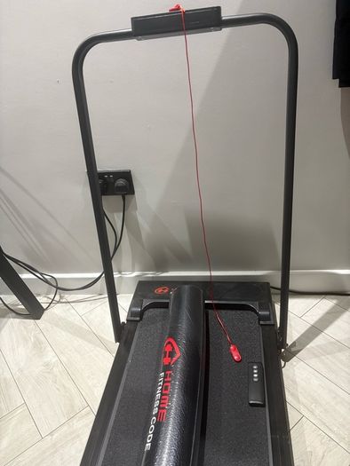 Walking pad with remote , handle bar and never used mat