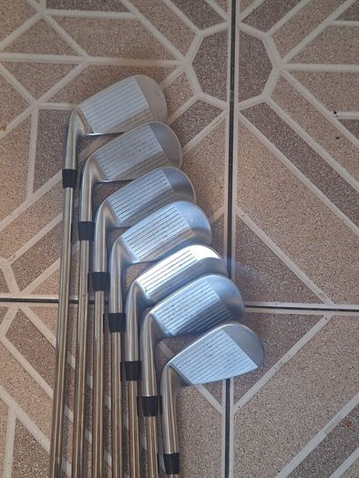 Titleist T100s irons