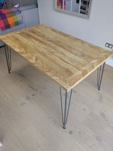 Dining table - hairpin leg