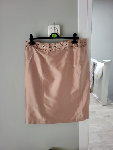 baystan skirt pink champagne  any reasonable offer