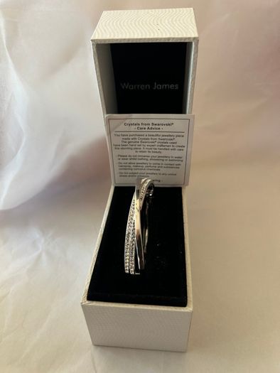 Warren James bangle with Swarovski crystals