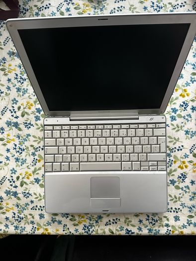 Classic Apple PowerBook G4