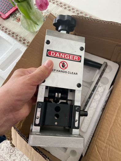manual tool machine  wire stripper NEW