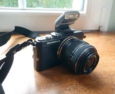Olympus PEN Lite E-PL5 Mirrorless Camera + 14-42mm Lens Kit & Accessories