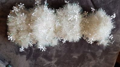 Snowflake Tinsel 4x2m