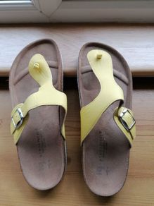 Women's Sandals NEW SIZE 7