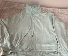 Sweaty Betty Cropped Funnel Neck Sweatshirt Small