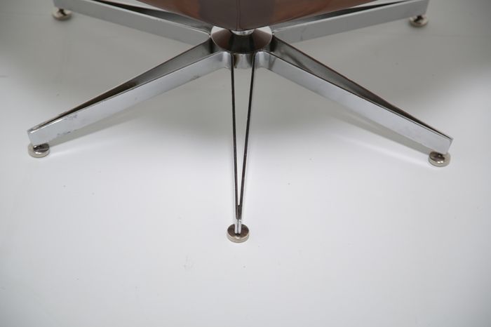 Mid-Century Sculpted Walnut Mr. Chair Lounge Chair by George Mulhauser for Plycraft, 1960s