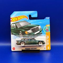 Hot Wheels Mercedes-Benz 500 E, new.
