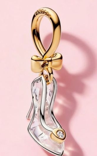 Pandora Disney Limited Edition 2026 Gold P Cinderella Slipper Charm