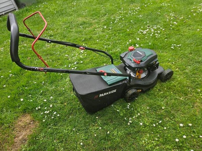 Parkway Lawnmower (read description